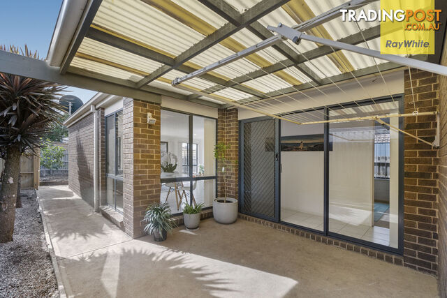 9 Rainsford Place MELTON WEST VIC 3337