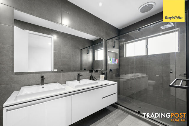 14 Roy Street THORNHILL PARK VIC 3335 - photo 4 of 22