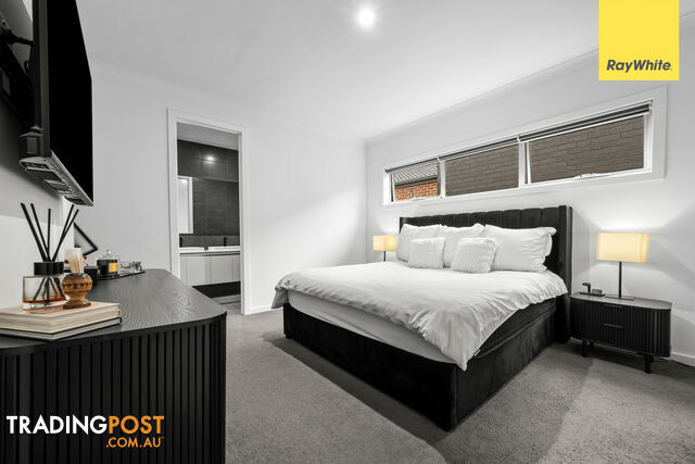 14 Roy Street THORNHILL PARK VIC 3335 - photo 2 of 22