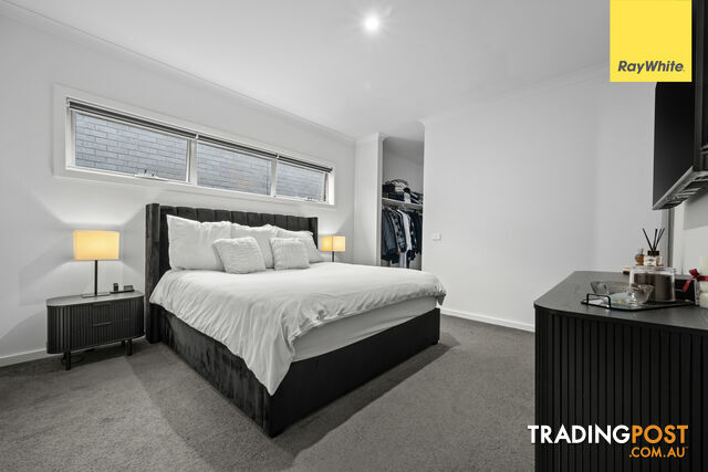 14 Roy Street THORNHILL PARK VIC 3335 - photo 3 of 22