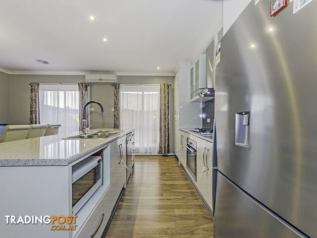 4 Lotus Place BROOKFIELD VIC 3338