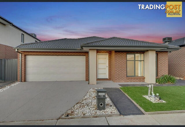 13 Brasilia Street STRATHTULLOH VIC 3338