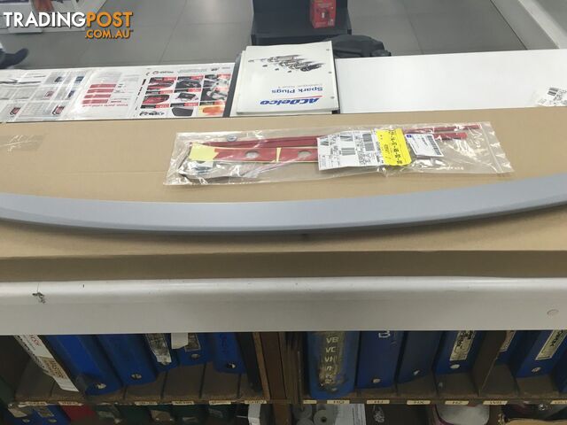 VE Series 2 Calais Boot Lip Spoiler Genuine GM Holden With Fitting Kit BNIB