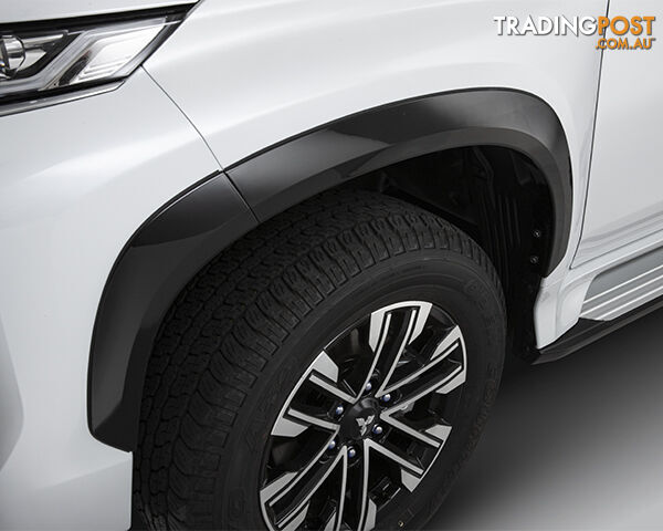 Genuine Mitsubishi Pajero Sport Fender Arch Moulding