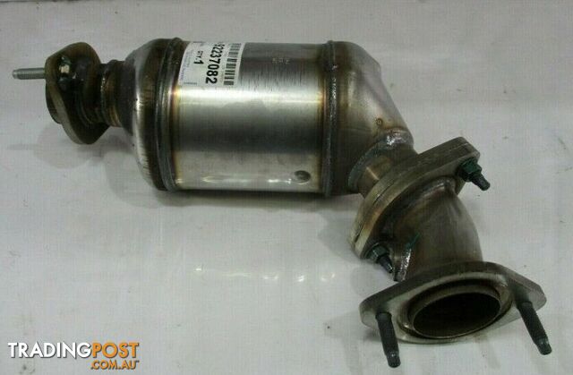 Genuine GM HSV VE LS3 V8 Right Hand Side Catalytic Convertor 92237082