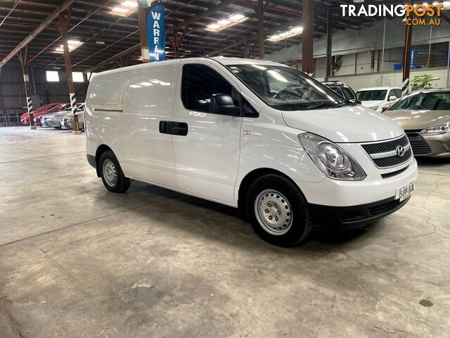 2015 Hyundai iLOAD BodyStyle TQ Series II (TQ3) Van - photo 3 of 36