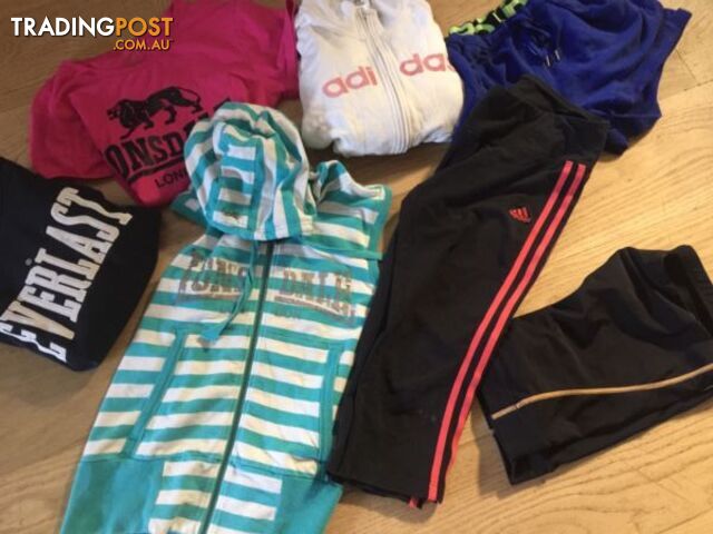 Sportswear bundle - photo 3 of 4