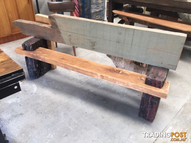 Rustic bench seat - photo 4 of 5