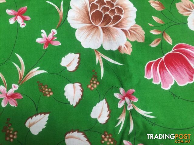 Huge selection of vintage prints and fAbric
