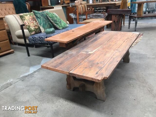 Reclaimed timber coffee table - photo 3 of 3