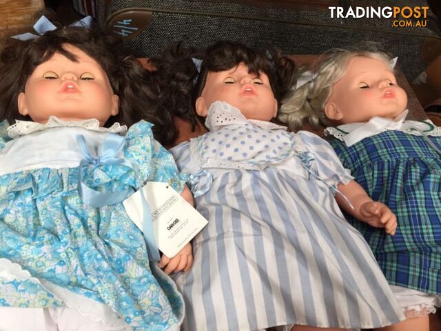 Dolls - photo 3 of 4