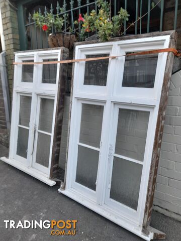 2  Hardwood  windows  with  frames