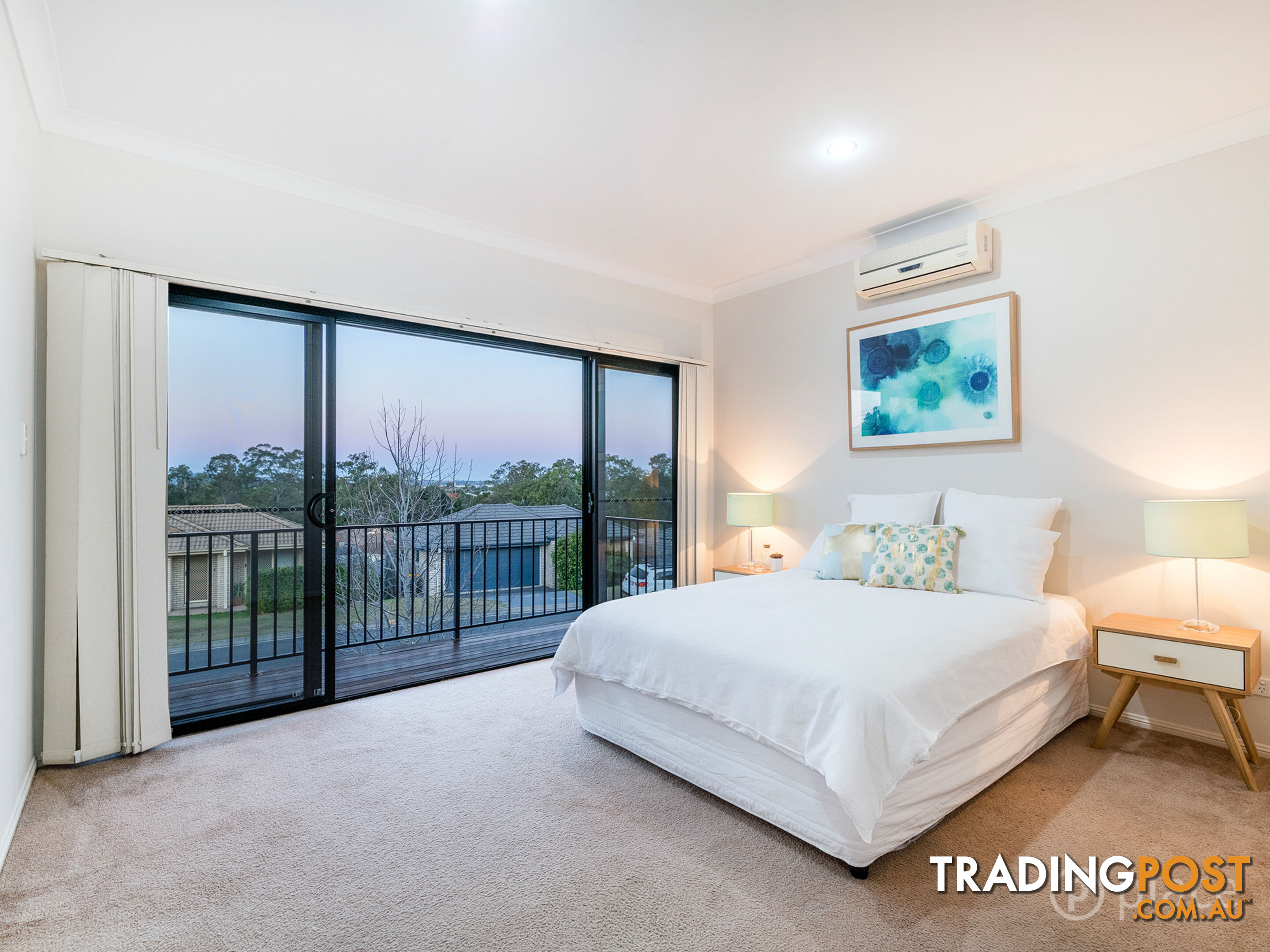 6 York Close Oxley QLD 4075