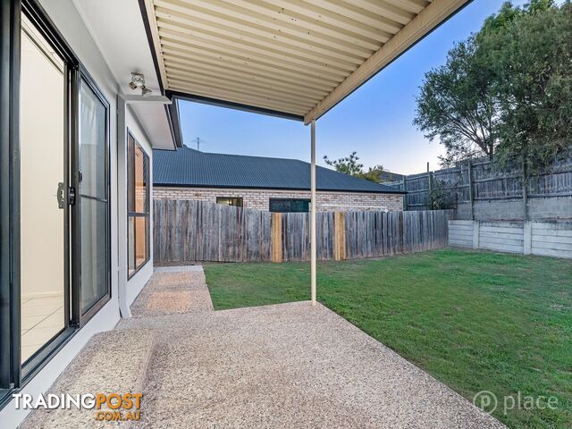 6 York Close Oxley QLD 4075