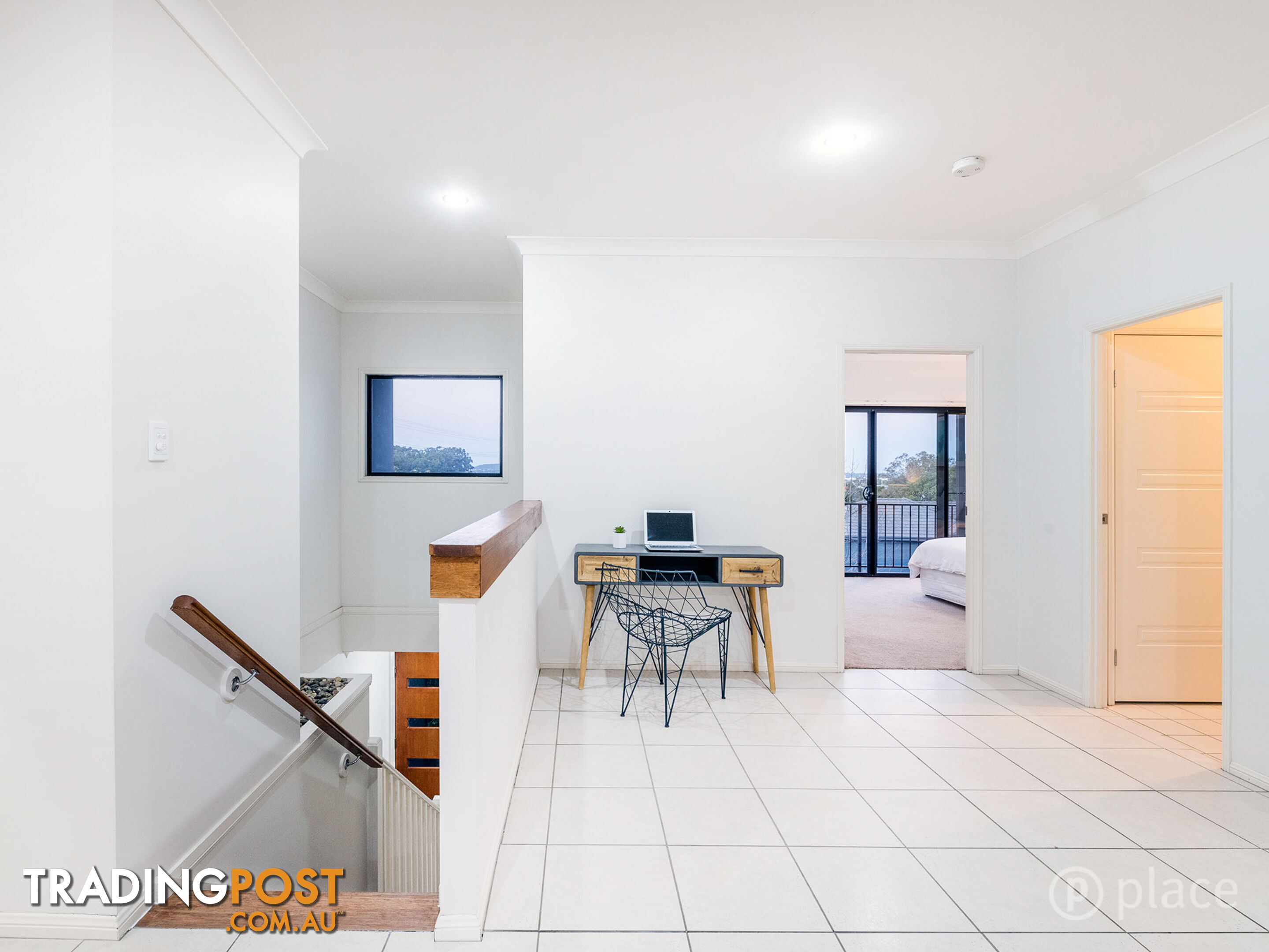 6 York Close Oxley QLD 4075