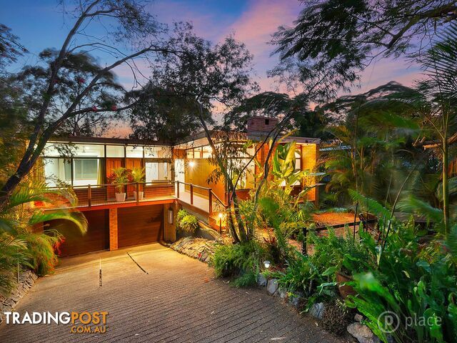 83 Ludlow Street Chapel Hill QLD 4069