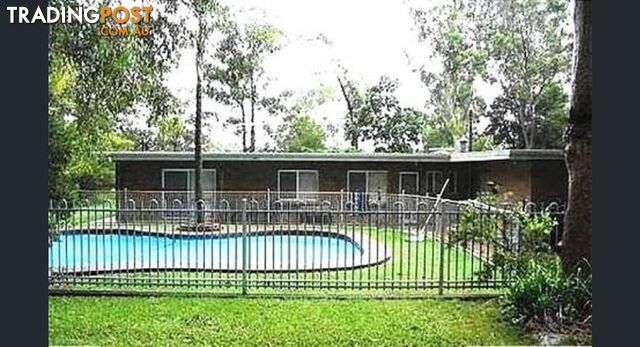 185 Hubner Road Park Ridge QLD 4125