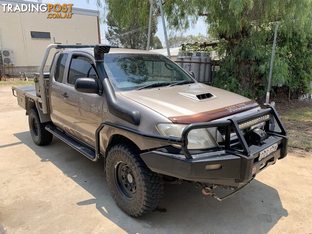 Toyota Hilux Space Cab