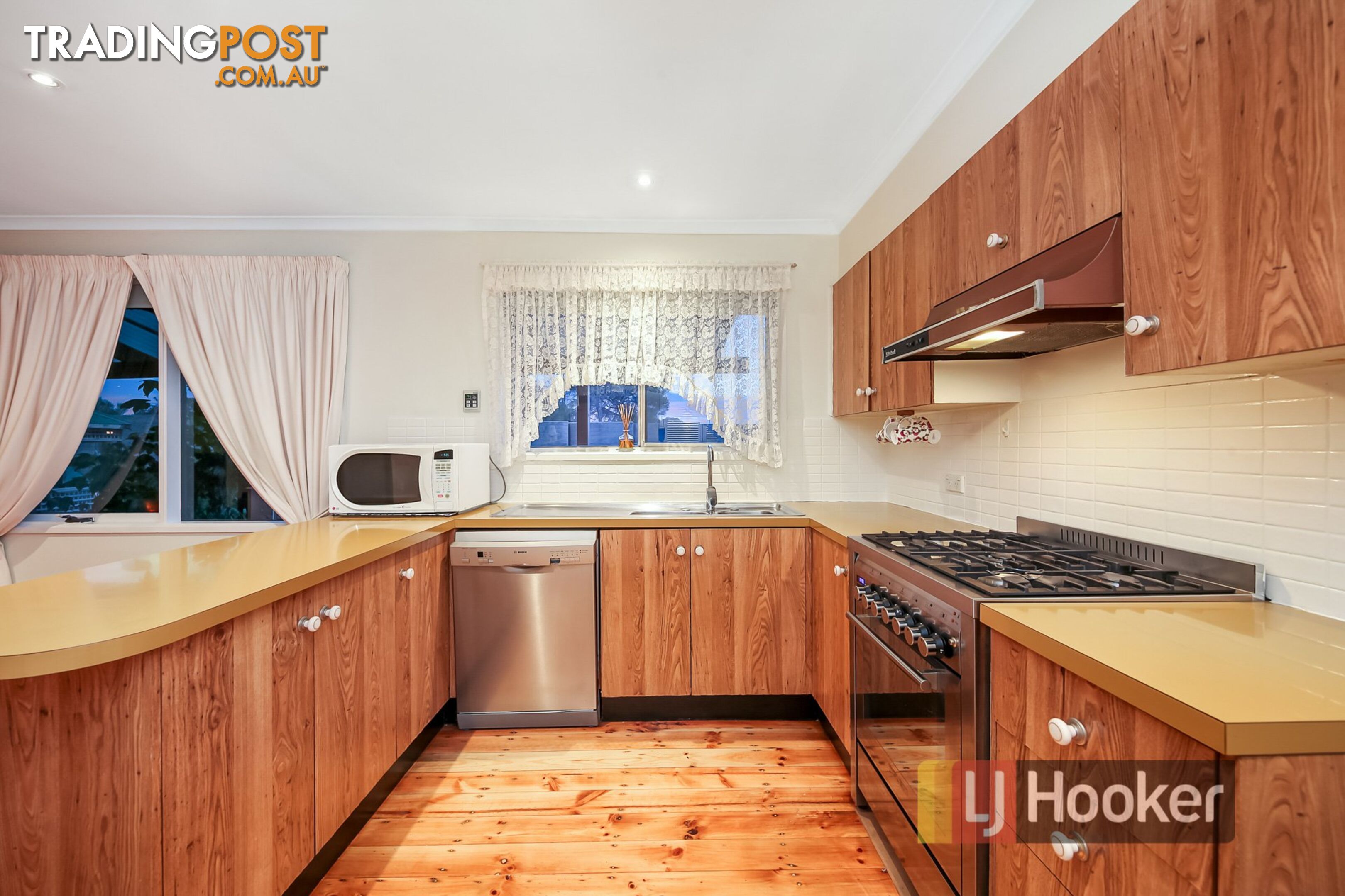 4 Gracilis Court ENDEAVOUR HILLS VIC 3802