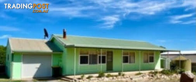 19 Sixth Street Elliston SA 5670