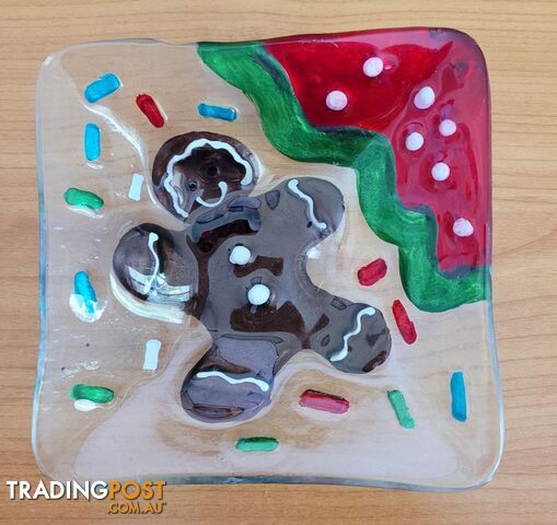 Gingerbread Man Glass Bowl - brand new - great gift idea