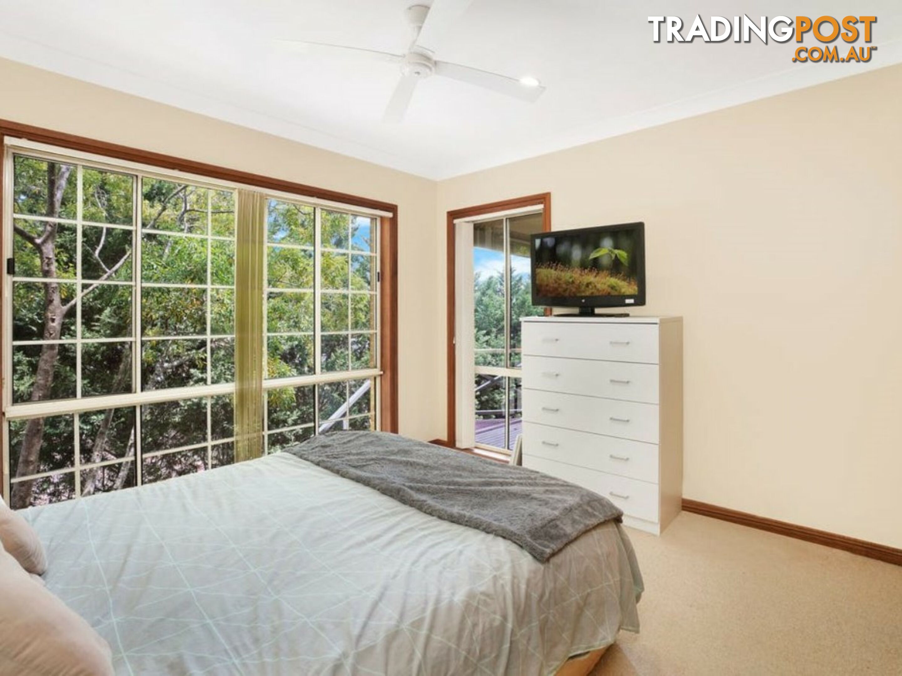 327A Avoca Drive GREEN POINT NSW 2251