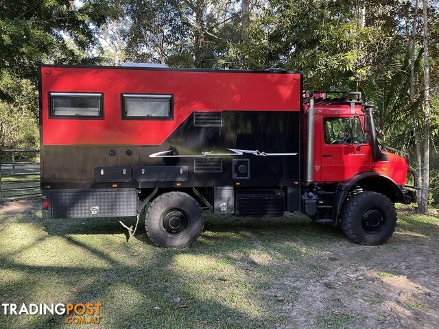 UNIMOG U4023 (MERCEDES-BENZ)4X4 MOTORHOME-- YEAR 2022 OPEN TO OFFERS OVER $400,000