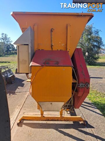 Bagging machine
