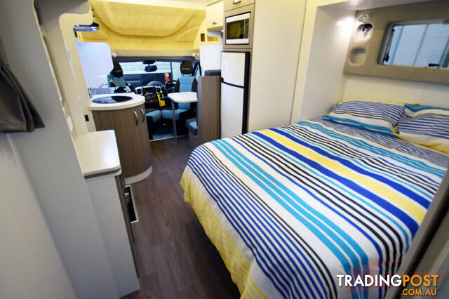 Sunliner Switch 442 with electric slide out bedroom