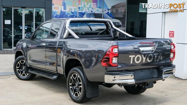 2023 Toyota Hilux SR5  Utility