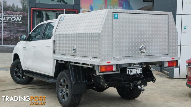 2022 Toyota Hilux SR  Cab Chassis