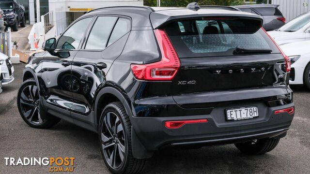 2022 Volvo XC40 Ultimate B5 Dark  SUV