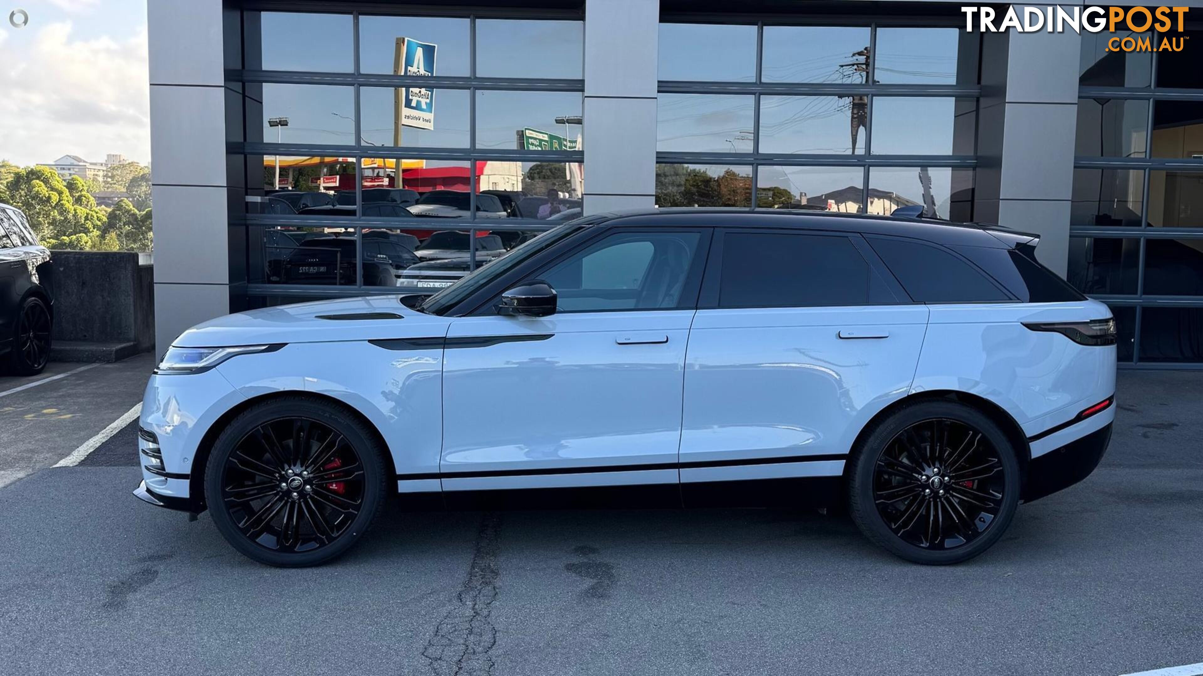 2023 Land Rover Range Rover Velar P400 Dynamic SE  SUV