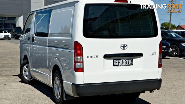 2015 Toyota Hiace   Van