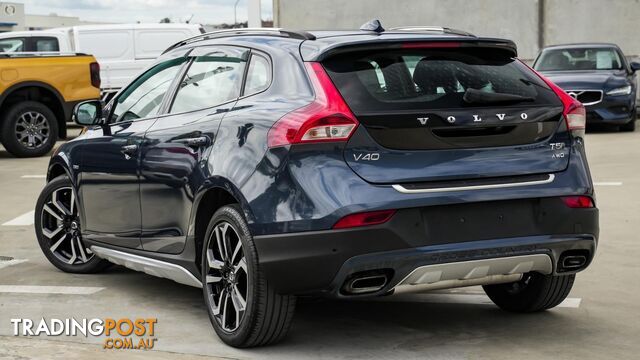 2017 Volvo V40 T5  Hatchback