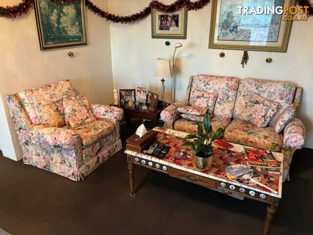 3 Piece sofa set