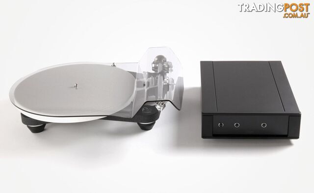 Rega Planar 10 Turntable - photo 4 of 5