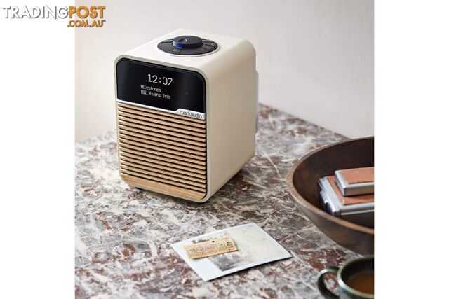 Ruark Audio R1 Mk4 Deluxe Bluetooth Radio - Light Cream - photo 2 of 3