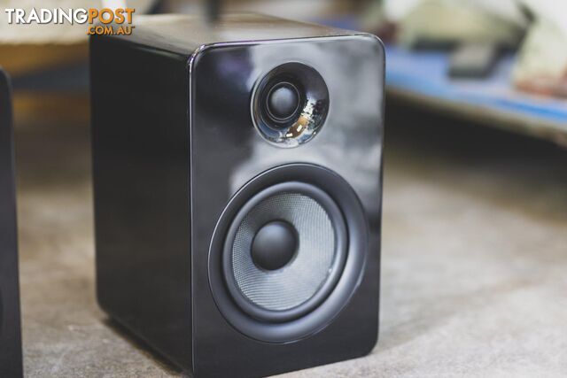 Million Dollar Riff Turntable Package - photo 5 of 13
