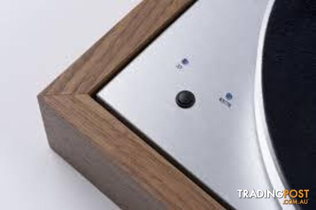 Project The Classic EVO Turntable - Walnut - photo 2 of 5