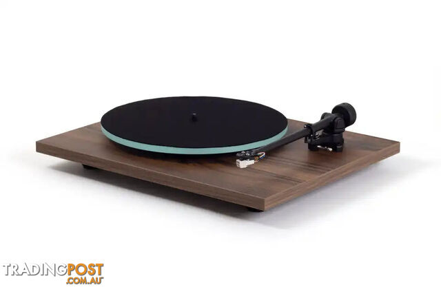 Rega Planar 2 Turntable - Walnut