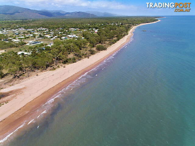 293 Ocean Parade BALGAL BEACH QLD 4816