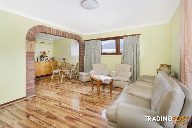 267 Northcliffe Drive BERKELEY NSW 2506