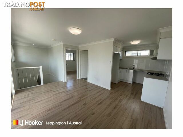 1 Gold Way ORAN PARK NSW 2570