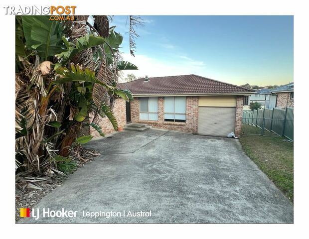 13 Columbia Street KEARNS NSW 2558