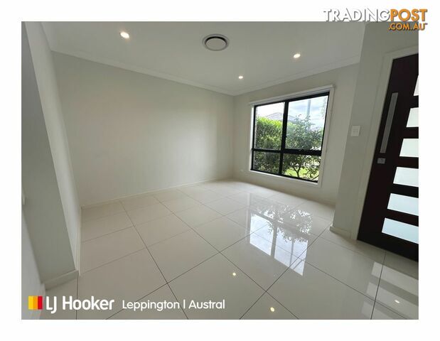 16 Fanflower Avenue DENHAM COURT NSW 2565