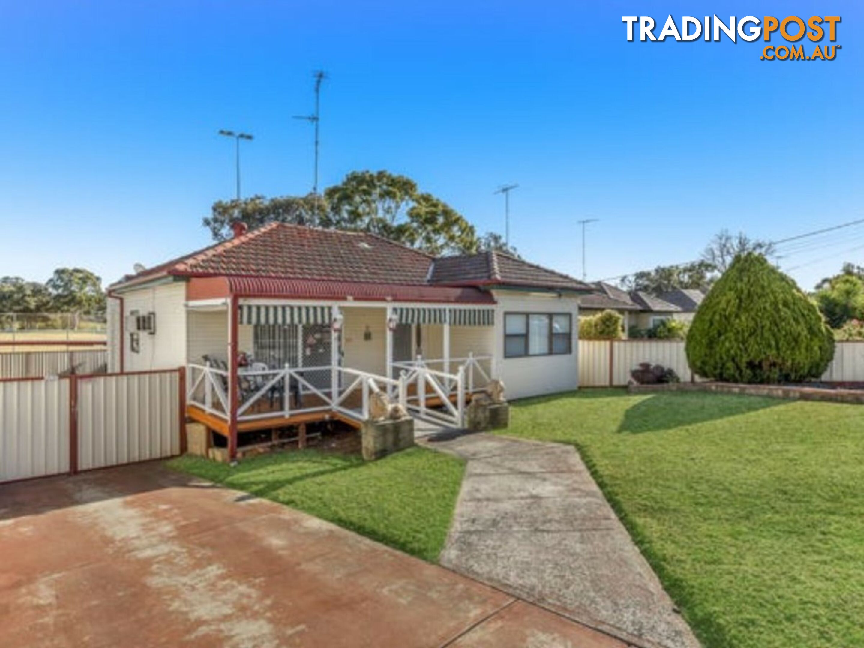 17 Bocking Avenue BRADBURY NSW 2560