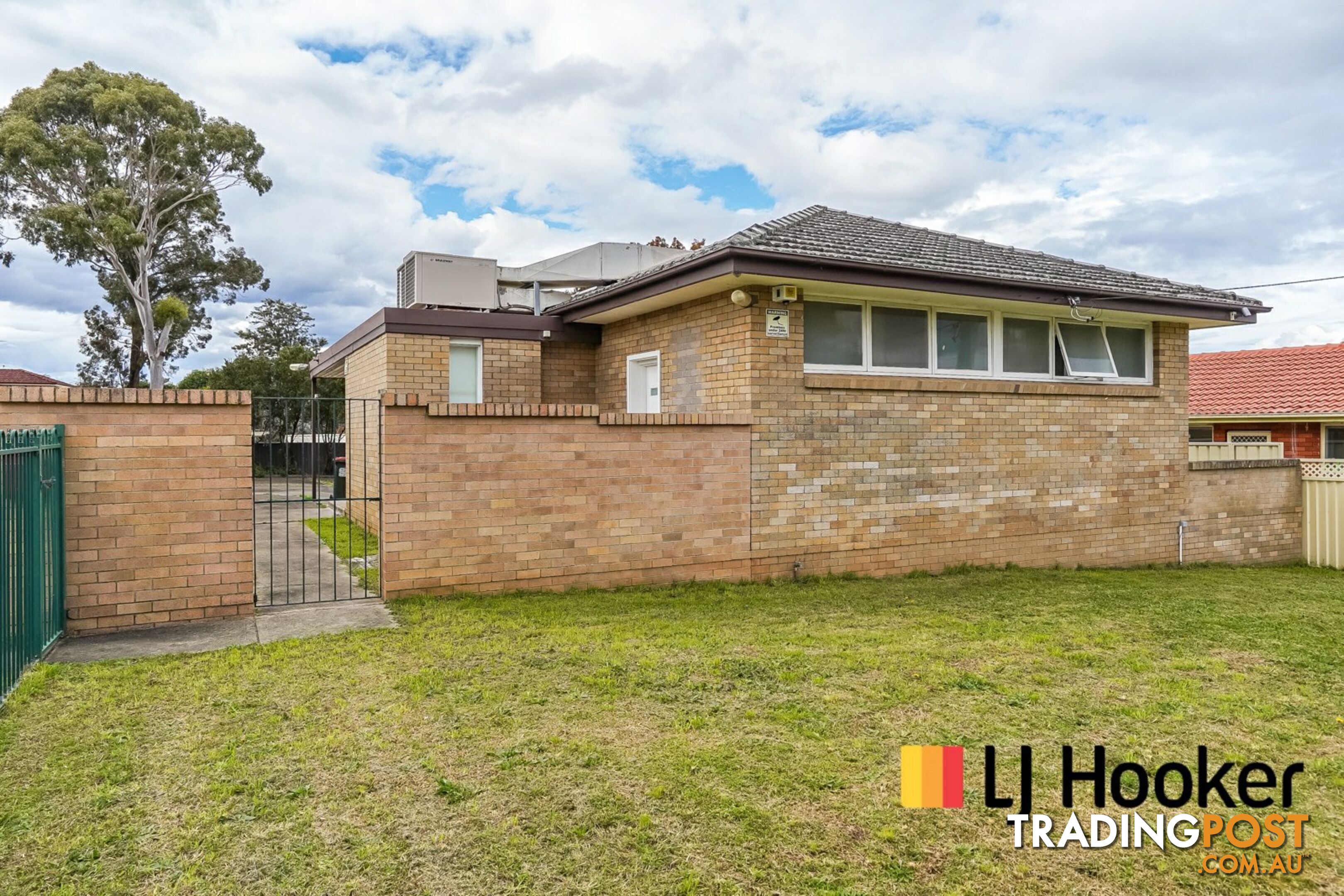 2 College Rd CAMPBELLTOWN NSW 2560