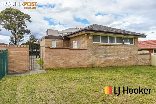 2 College Rd CAMPBELLTOWN NSW 2560