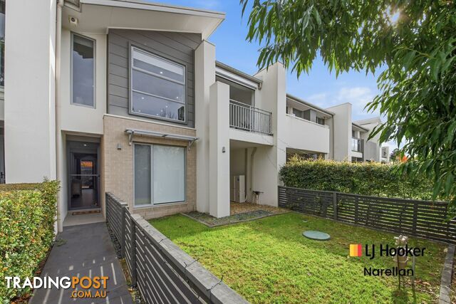 8 Eccles Lane ORAN PARK NSW 2570